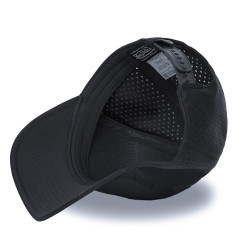 Casquette 6 panneaux filet en mesh écusson hologramme Sport