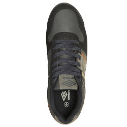 Paire de Chaussure homme type sneakers homme modèle Slade