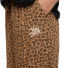 Pantalon femme fluide en viscose imprimée léopard badge métal Karin
