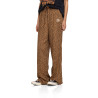 Pantalon femme fluide en viscose imprimée léopard badge métal Karin